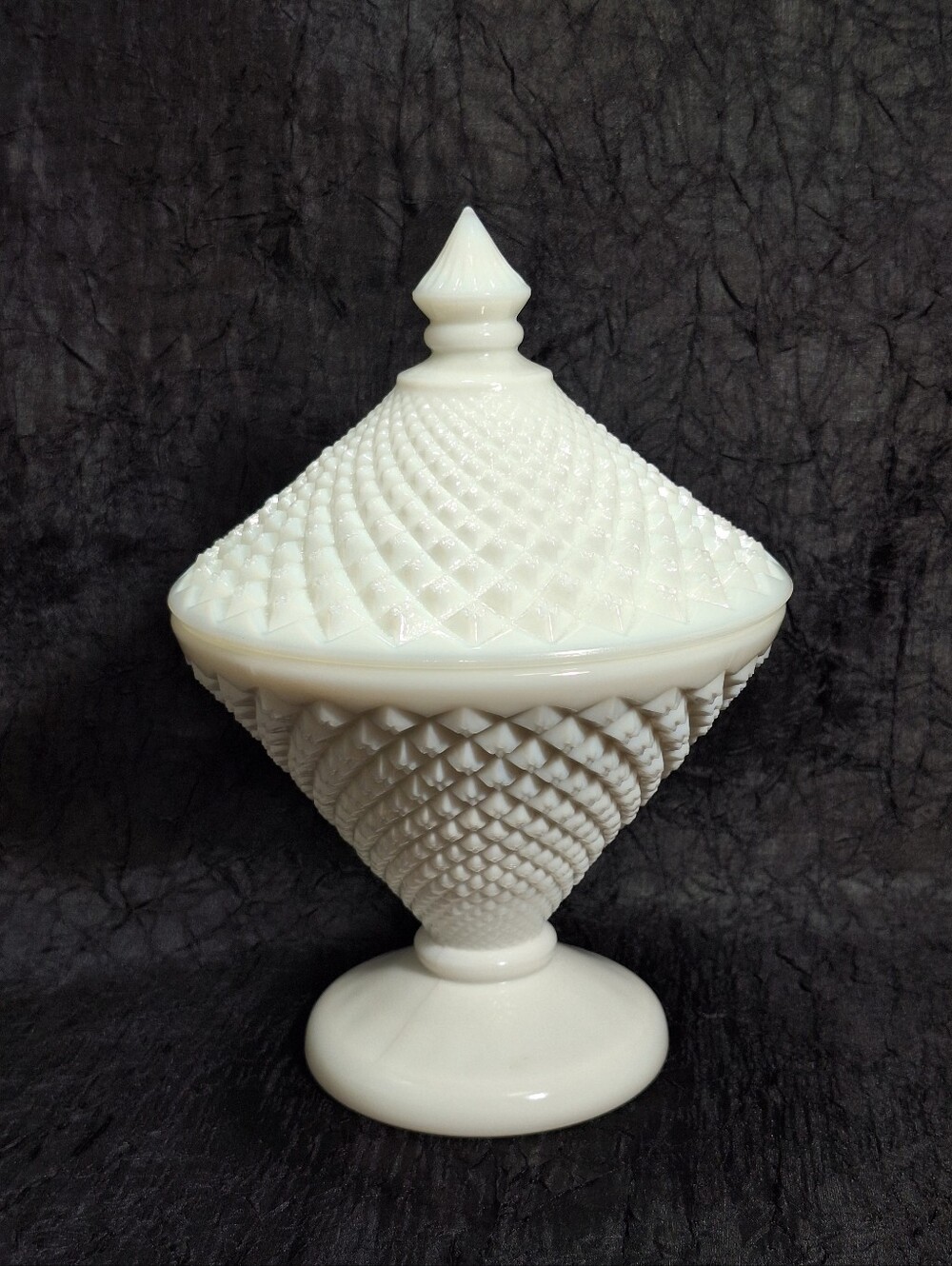 Vintage Mid-Century White Milk Glass English Hobnail Pedestal Candy Dish W/Lid